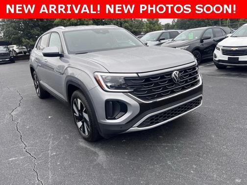 2025 Volkswagen Atlas Cross Sport 2.0T SE w/Technology