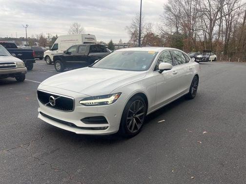 2018 Volvo S90 T5 Momentum