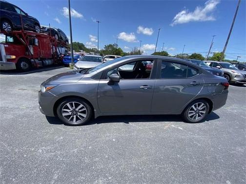 2020 Nissan Versa 1.6 SV