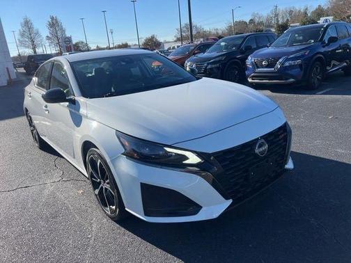 2023 Nissan Altima 2.5 SR