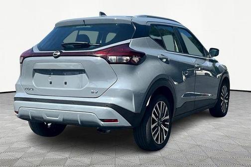 2022 Nissan Kicks SV