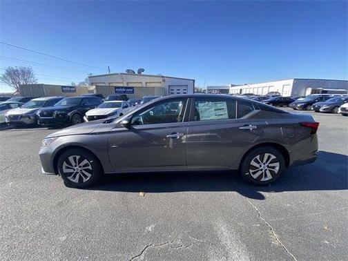 2025 Nissan Altima S
