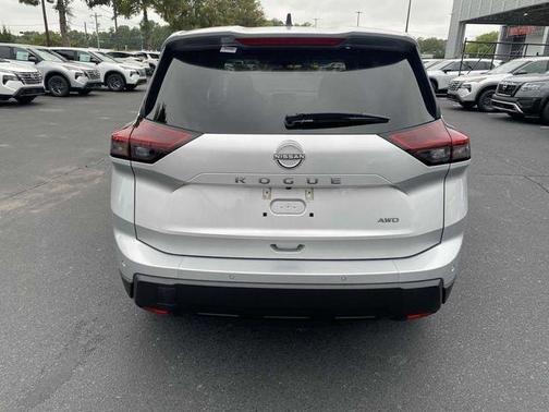 2025 Nissan Rogue S