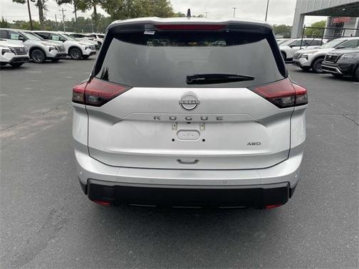 2025 Nissan Rogue S