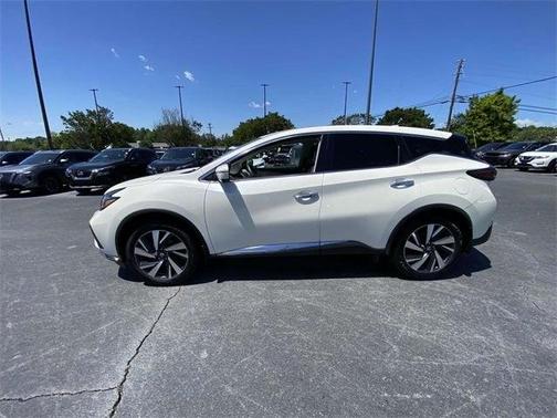 2022 Nissan Murano SL
