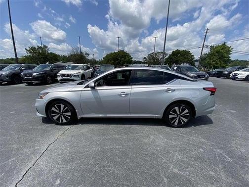 2022 Nissan Altima 2.5 SL