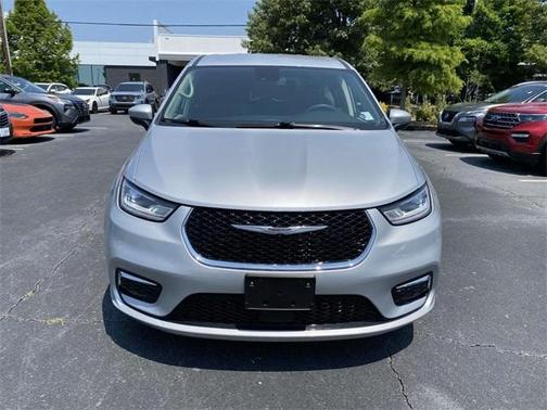 2023 Chrysler Pacifica Touring-L