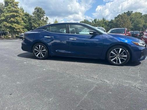 2023 Nissan Maxima SV