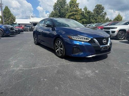 2023 Nissan Maxima SV