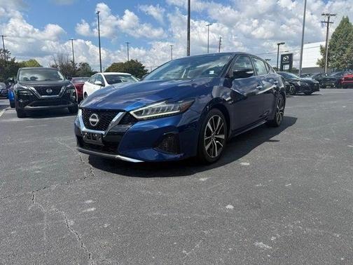 2023 Nissan Maxima SV