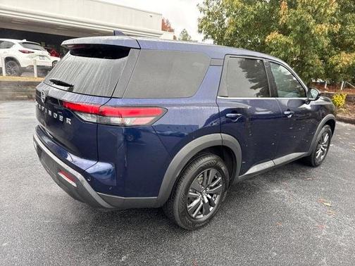 2022 Nissan Pathfinder S