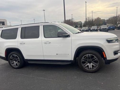 2022 Jeep Wagoneer Series III