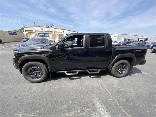 2025 Nissan Frontier PRO-X