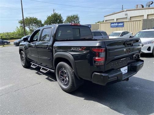 2025 Nissan Frontier PRO-X
