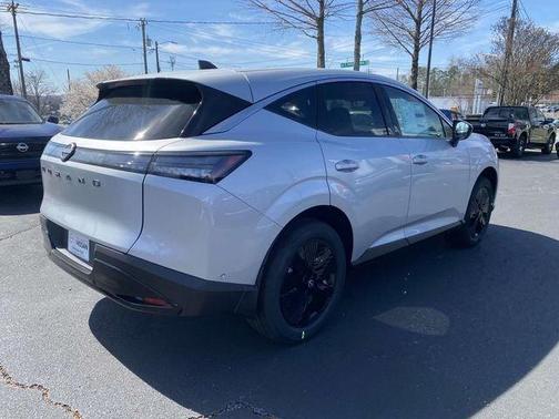 2025 Nissan Murano SV