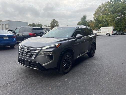 2025 Nissan Rogue Platinum