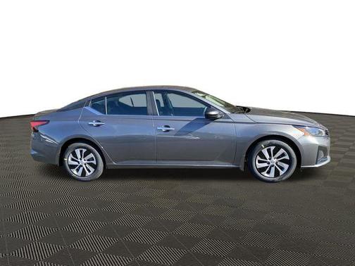 2025 Nissan Altima S