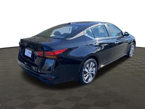2025 Nissan Altima S