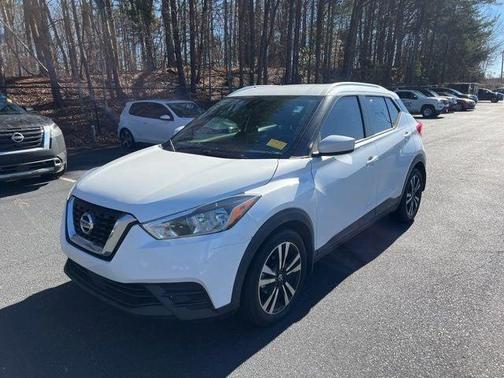 2020 Nissan Kicks SV