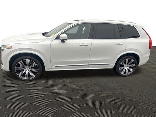 2023 Volvo XC90 B6 Ultimate 7-Seater