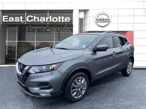 2022 Nissan Rogue Sport SV