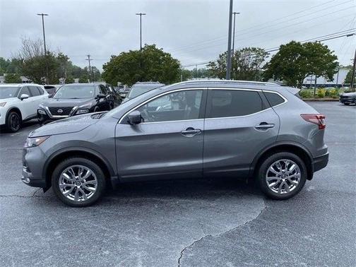 2022 Nissan Rogue Sport SV