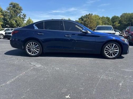 2023 INFINITI Q50 LUXE