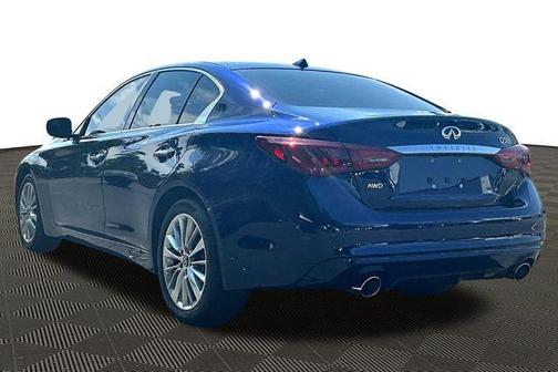 2023 INFINITI Q50 LUXE