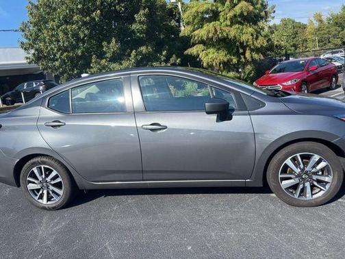 2023 Nissan Versa 1.6 SV