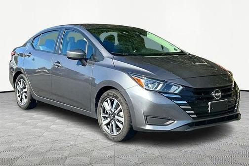 2023 Nissan Versa 1.6 SV