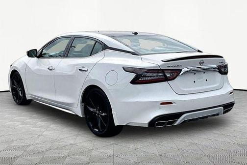 2023 Nissan Maxima Platinum