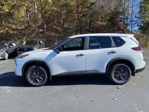 2025 Nissan Rogue S