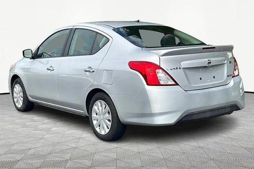 2016 Nissan Versa 1.6 SV