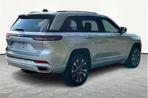 2023 Jeep Grand Cherokee 4xe Overland