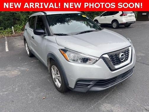 2020 Nissan Kicks S