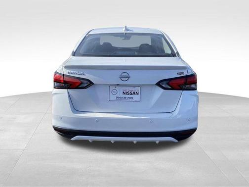 2025 Nissan Versa 1.6 SR