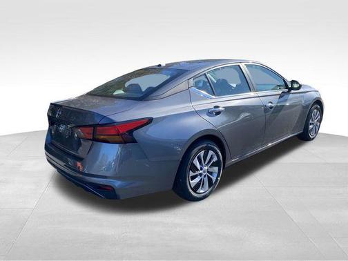 2025 Nissan Altima S