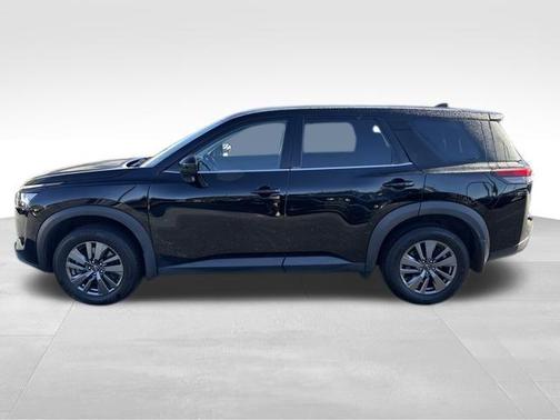 2024 Nissan Pathfinder S