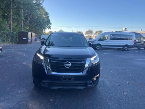 2024 Nissan Pathfinder S