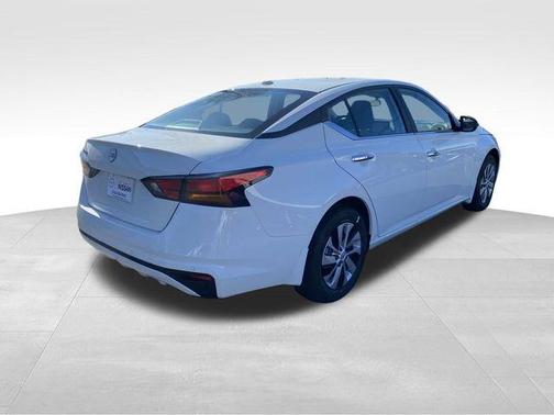 2025 Nissan Altima S