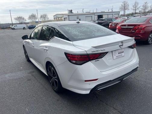 2022 Nissan Sentra SR