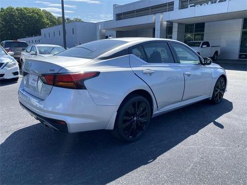 2020 Nissan Altima 2.5 SR