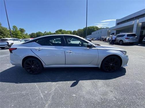 2020 Nissan Altima 2.5 SR