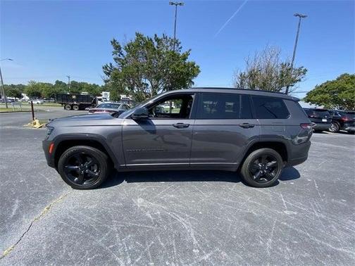 2021 Jeep Grand Cherokee L Laredo
