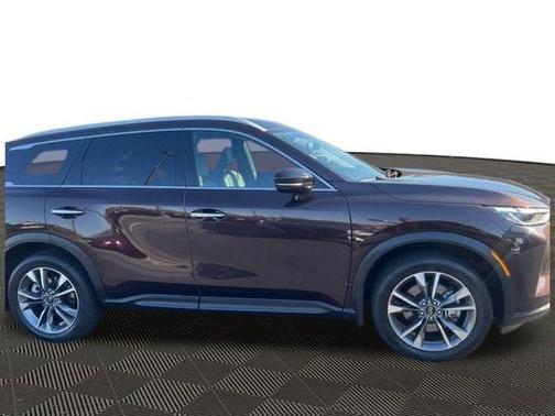 2022 INFINITI QX60 Luxe