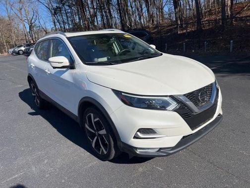 2021 Nissan Rogue Sport SL