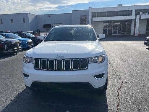 2020 Jeep Grand Cherokee Laredo