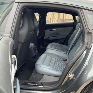 2022 Audi e-tron GT Prestige