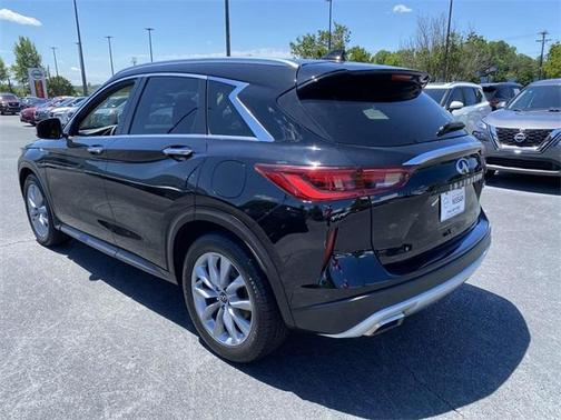2022 INFINITI QX50 Luxe