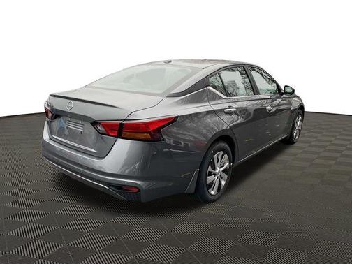 2025 Nissan Altima S